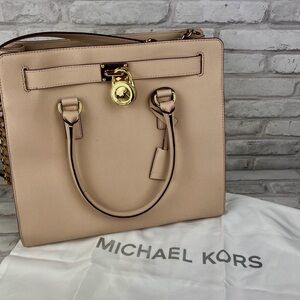 Michael Kors Hamilton Fawn Satchel Gift Set Holidays Purse